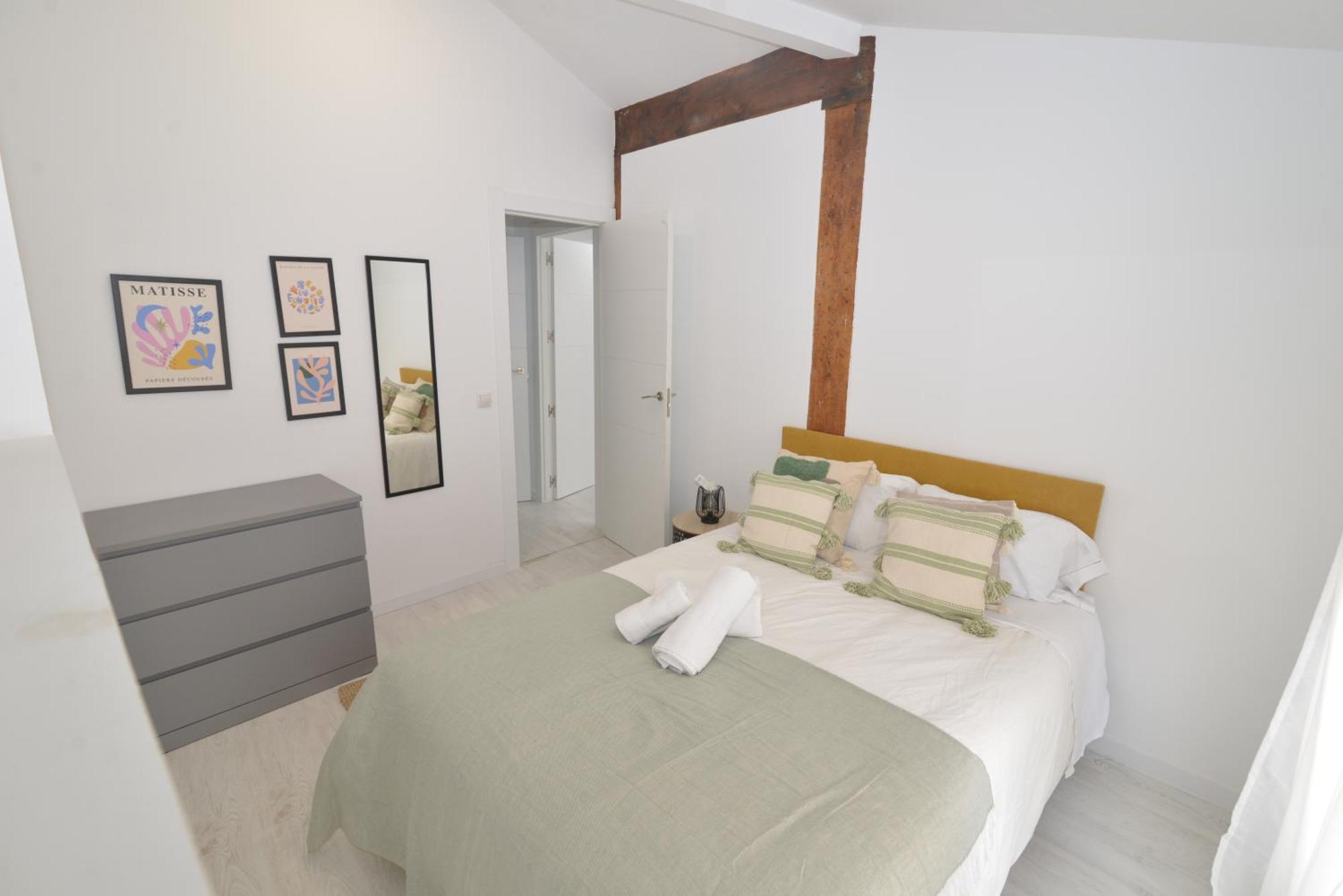 El Apartamento De San Cisneros By Just-Room Santander Luaran gambar